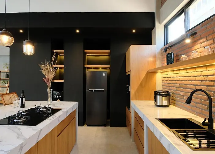 Manresa - 3br Private In Berawa, Bali *